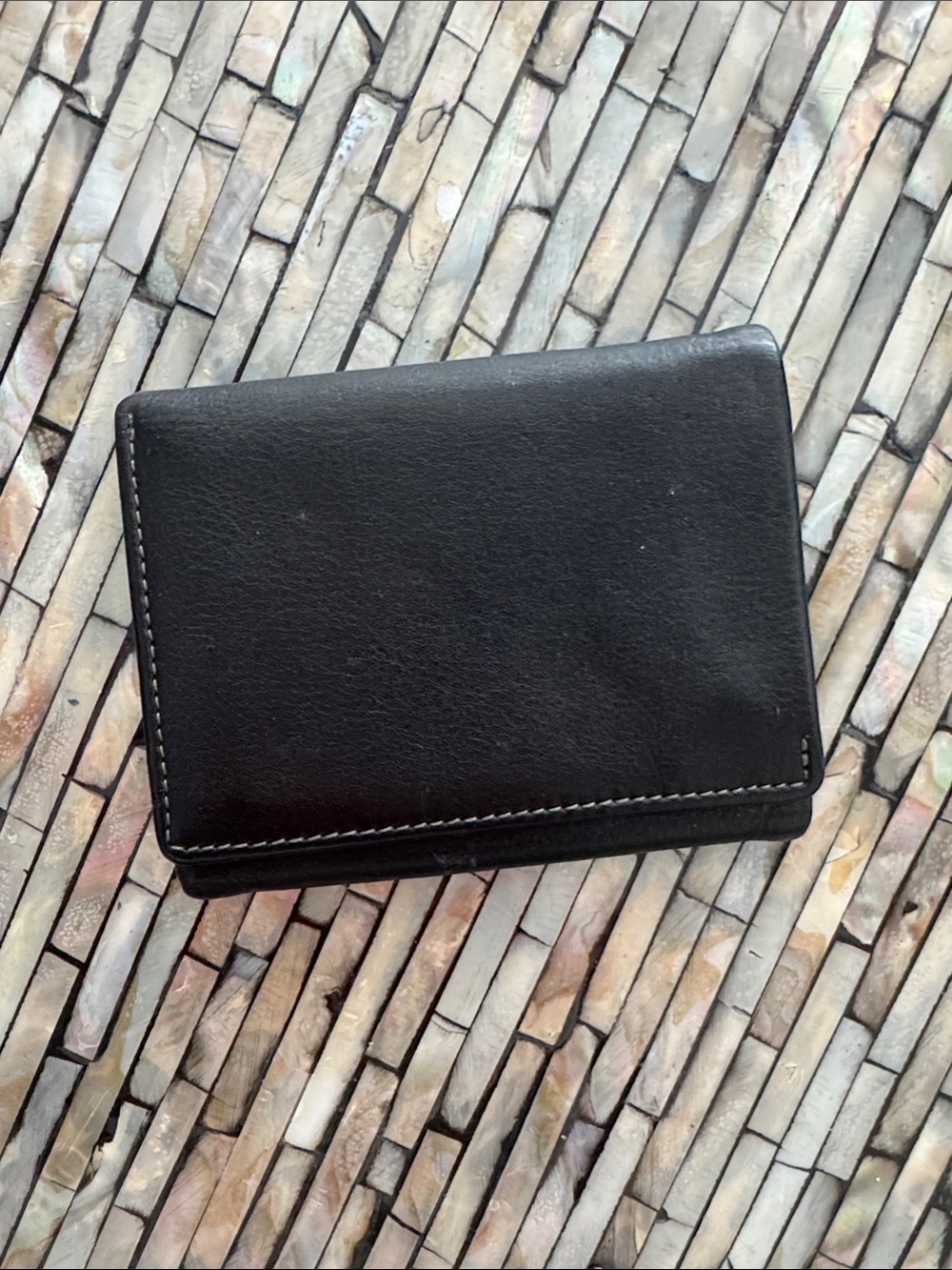 Perry Ellis Genuine LeatherClassic Black Leather Tri fold  Wallet